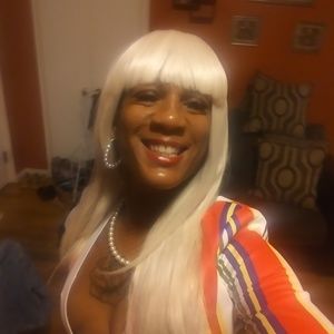 Meet your Posher, Sheena